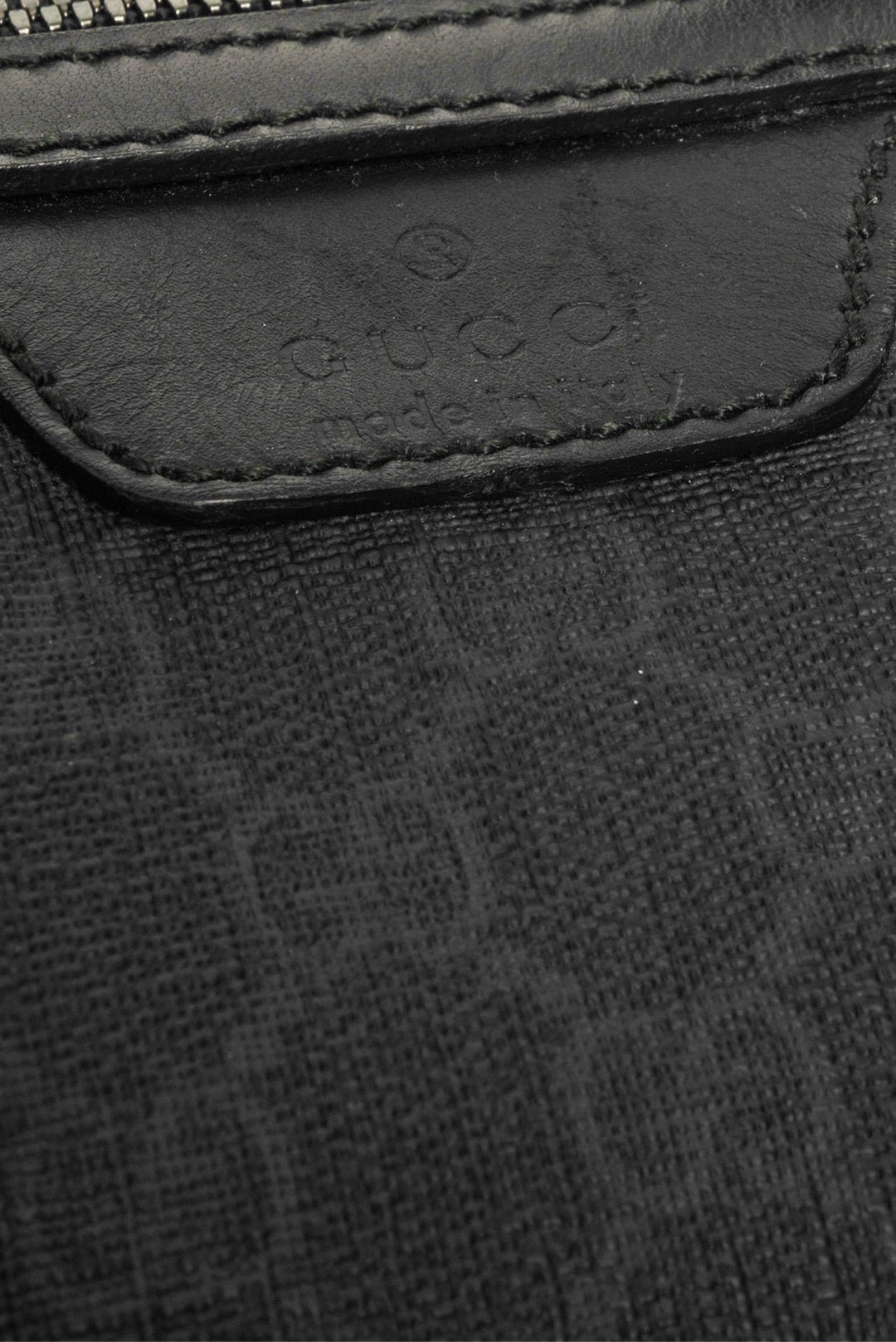 Gucci Duffle GG Supreme Canvas Carry-On Duffle Bag