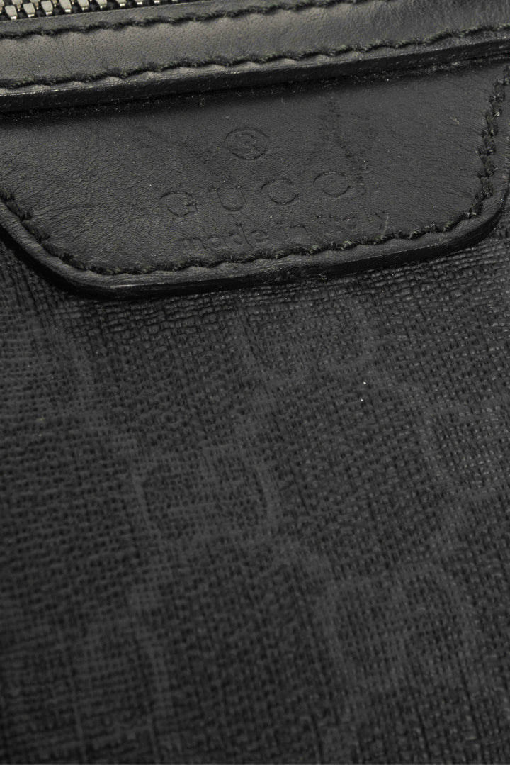 Gucci Duffle GG Supreme Canvas Carry-On Duffle Bag