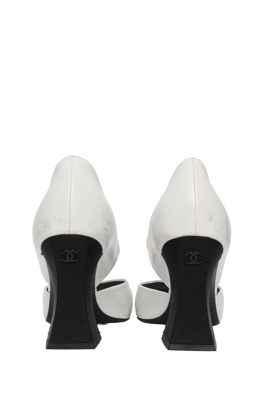 Chanel Size 40 Interlocking CC Logo Patent D'Orsay Pumps