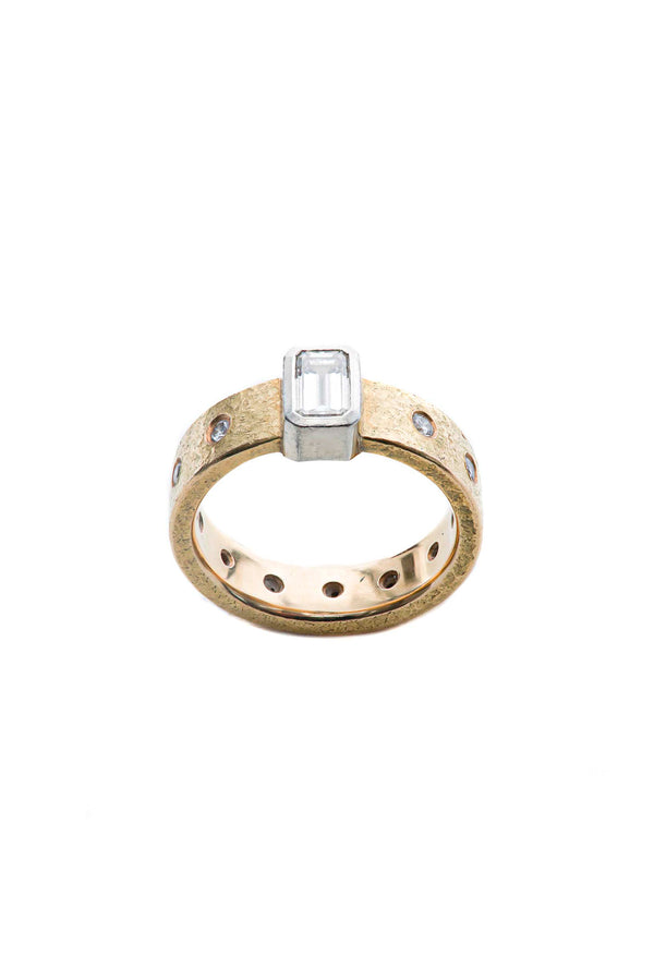 Size 6.5 18K Gold & Diamond Ring