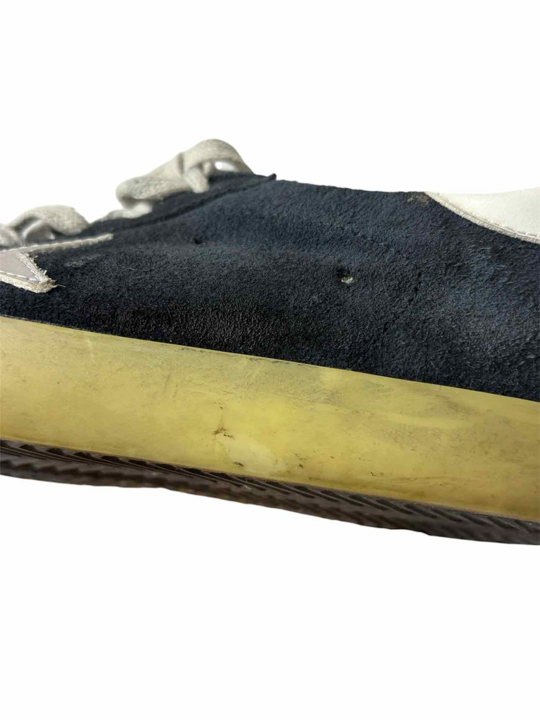 Golden Goose Size 41 Superstar Distressed Suede Sneaker