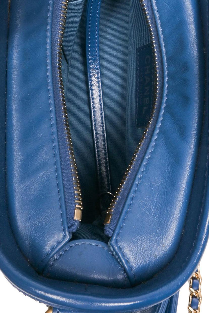 Chanel 2019 Small Gabrielle Chain Hobo