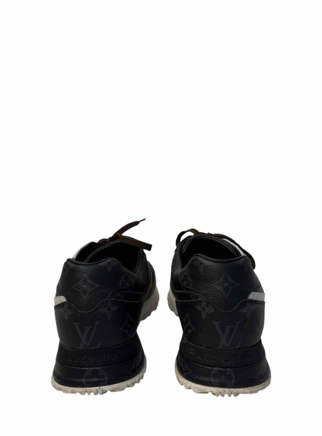 Louis Vuitton Size 8.5 Men's Run Away Leather Sneakers