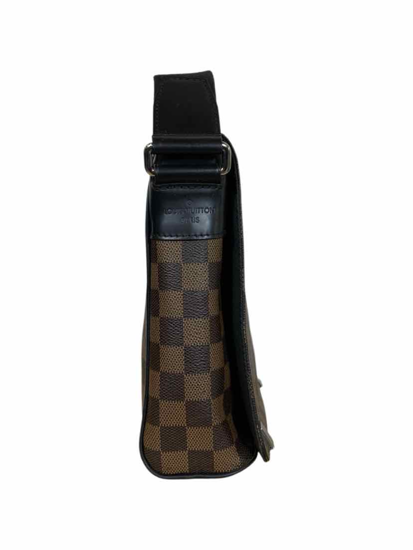 Louis Vuitton Crossbody