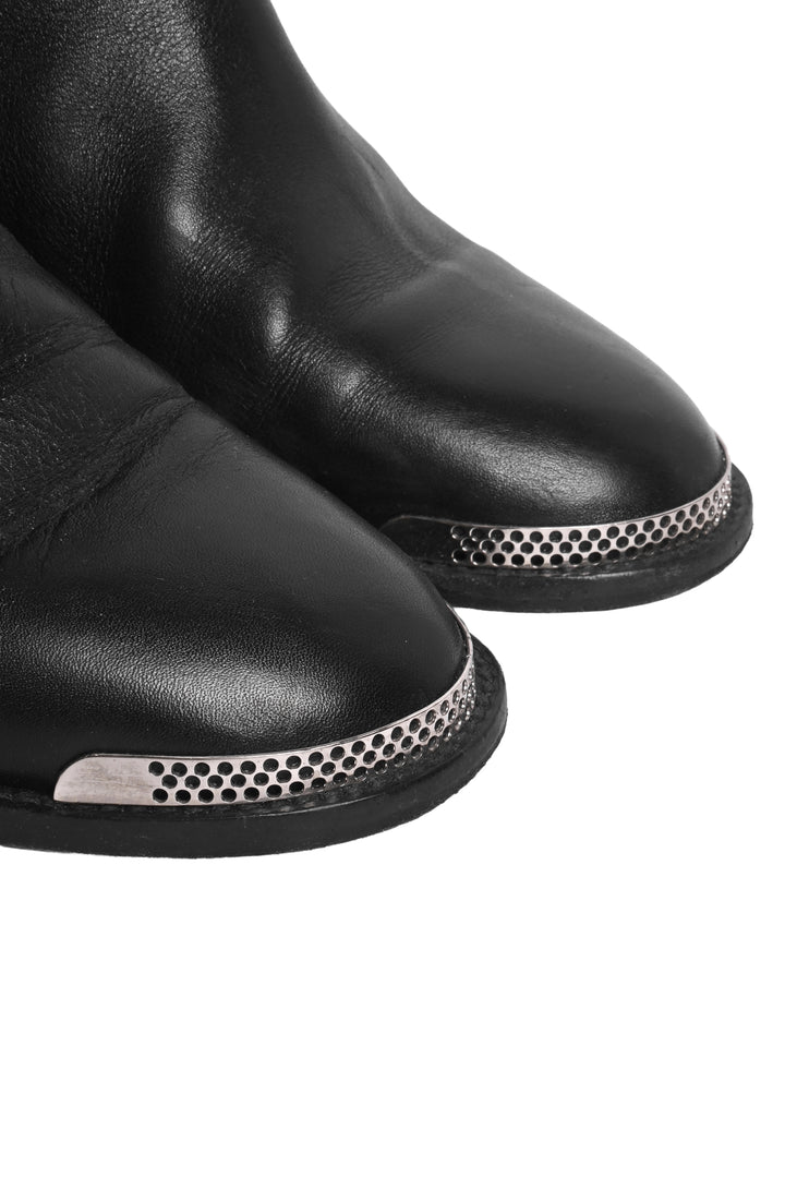 Chanel Size 38 Quilted Leather Steel Toe Short Moto Boots