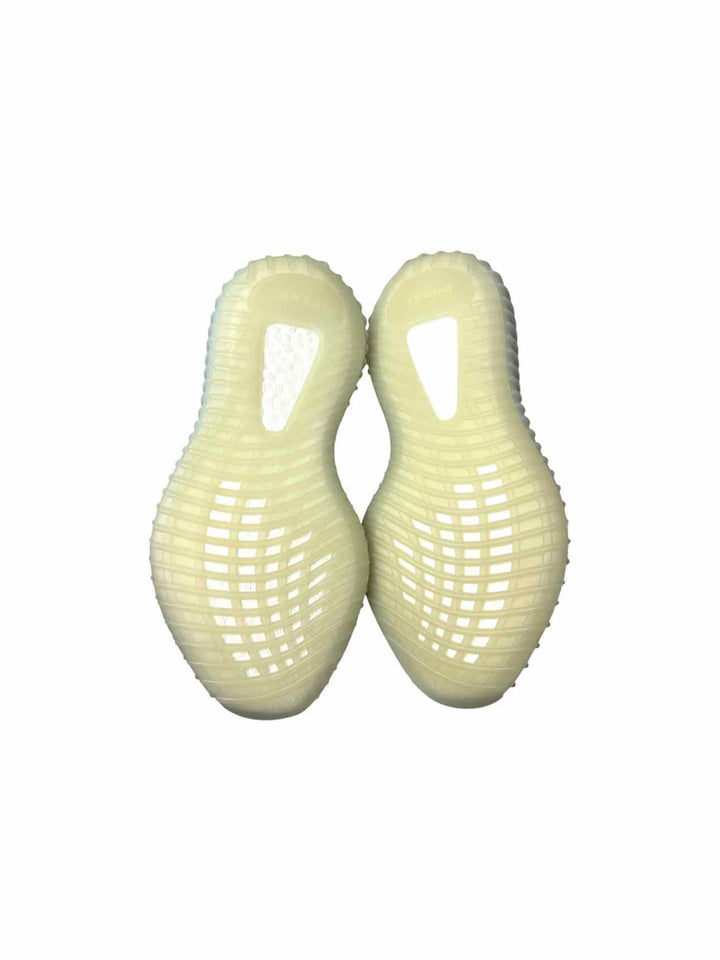 Yeezy Size 6.5 Men's Adidas Yeezy Boost 350 V2  Sneakers