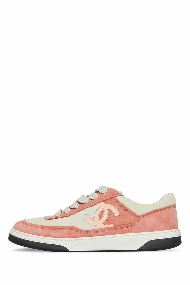 Chanel Size 39 CC Logo Suede Sneaker