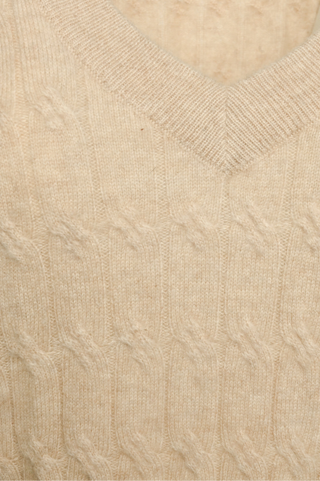 Co Size M V-Neck Cashmere Sweater