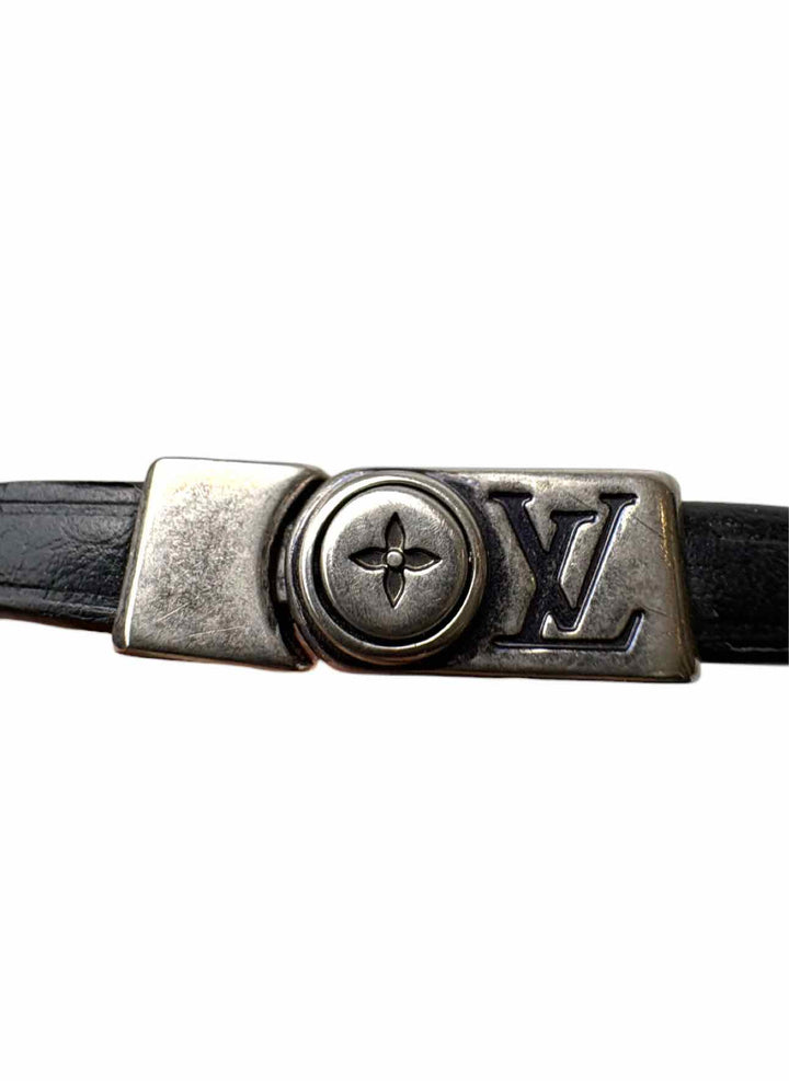 Louis Vuitton Flower Edge Stud Bracelet