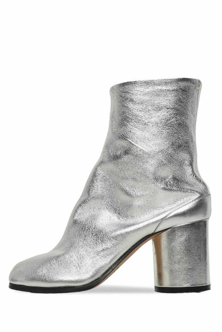 Maison Martin Margiela Size 35 Metallic Silver Leather Tabi Ankle Boots