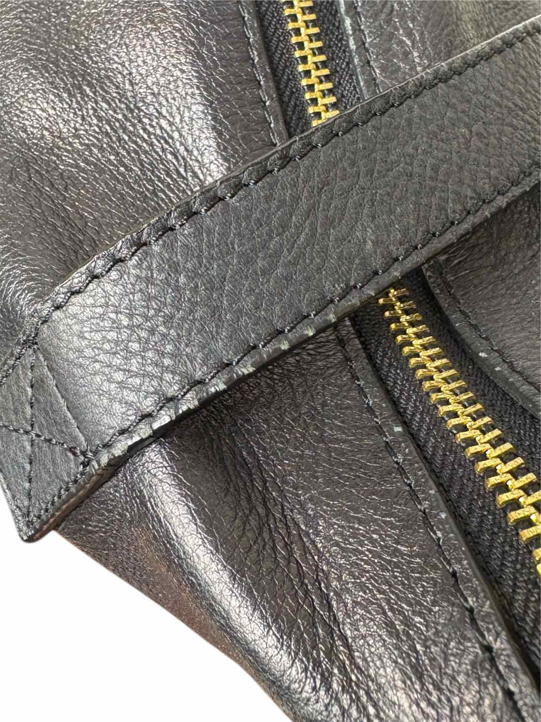 Max & Co Black Leather Gold Tone Zipper Tote Purse