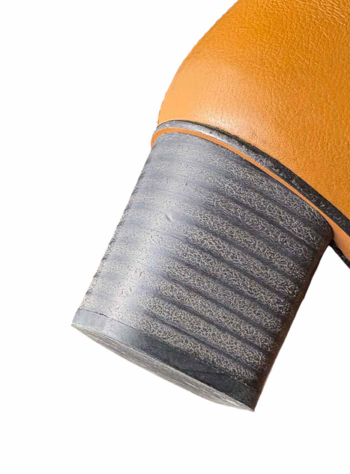 Chloe Size 38.5 Leather Side Zippers Ankle Boots