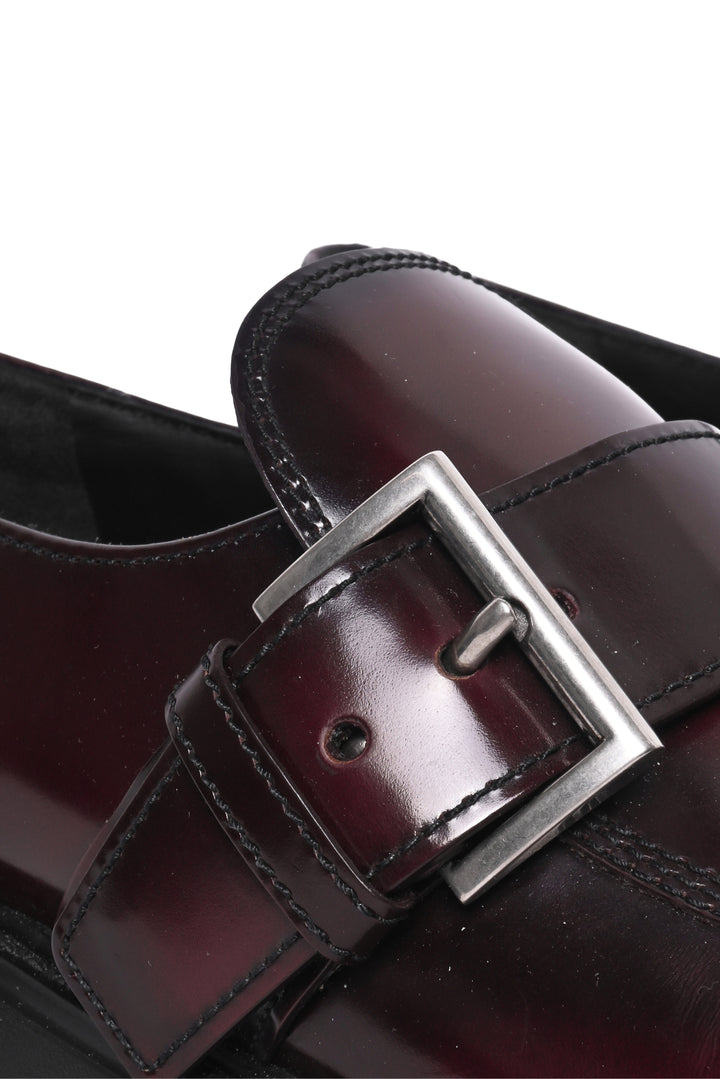 Prada Size 38 Buckle Detail Loafers