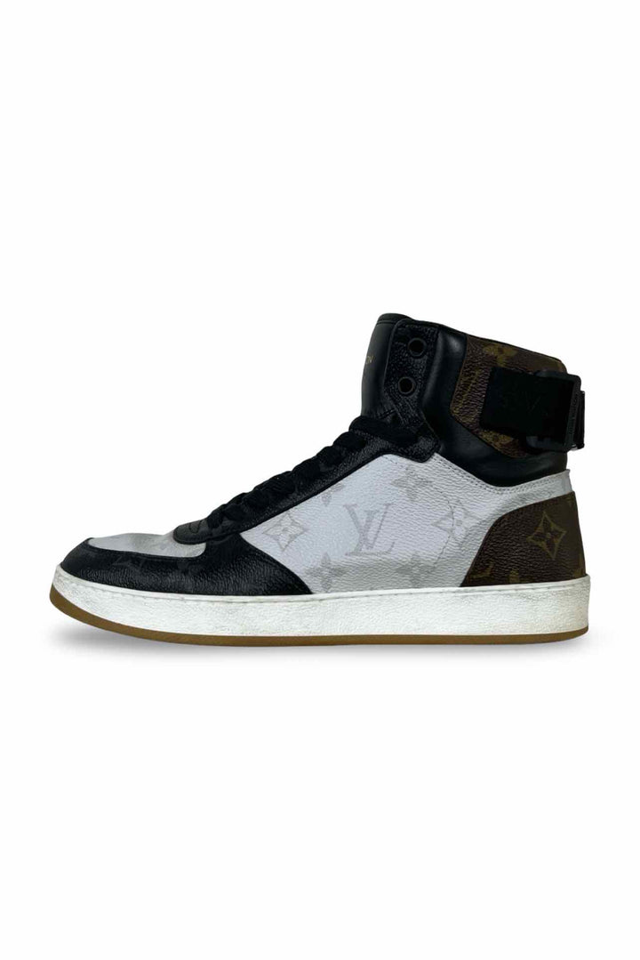 Louis Vuitton Size 38 Men's Sneakers