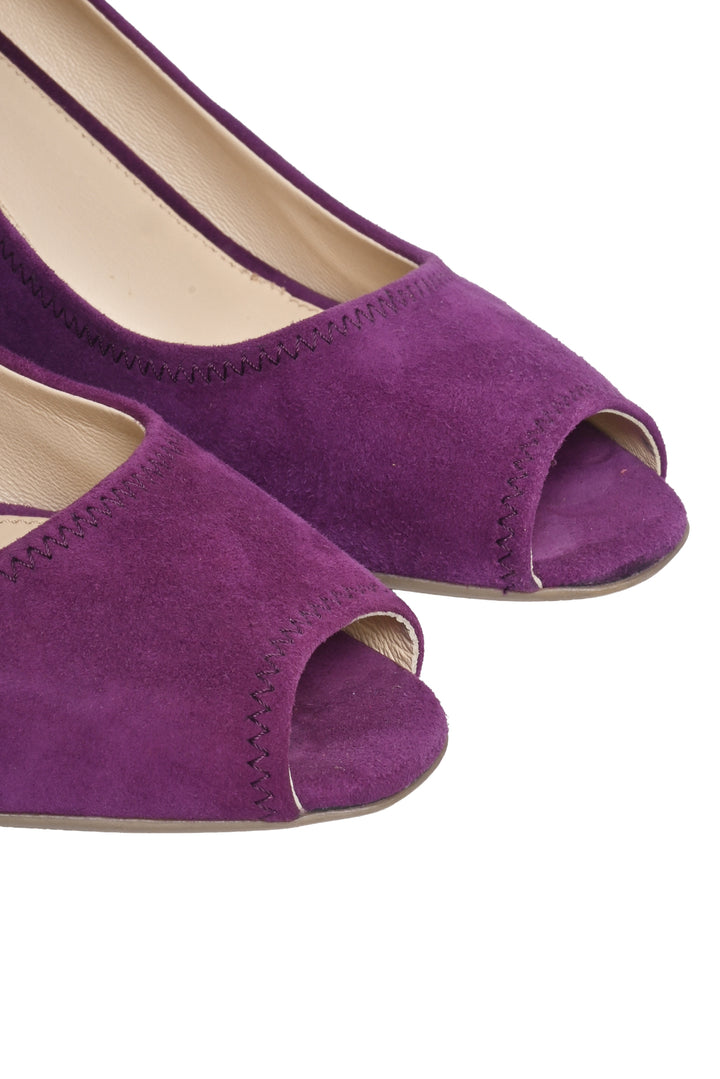 Prada Size 39 Suede Open Toe Pumps