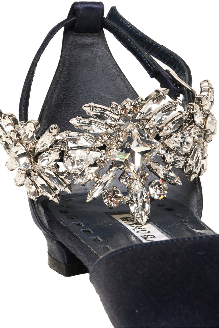 Manolo Blahnik Size 34 Crystal Embellished Sicaria Ankle Strap Ballet Flats