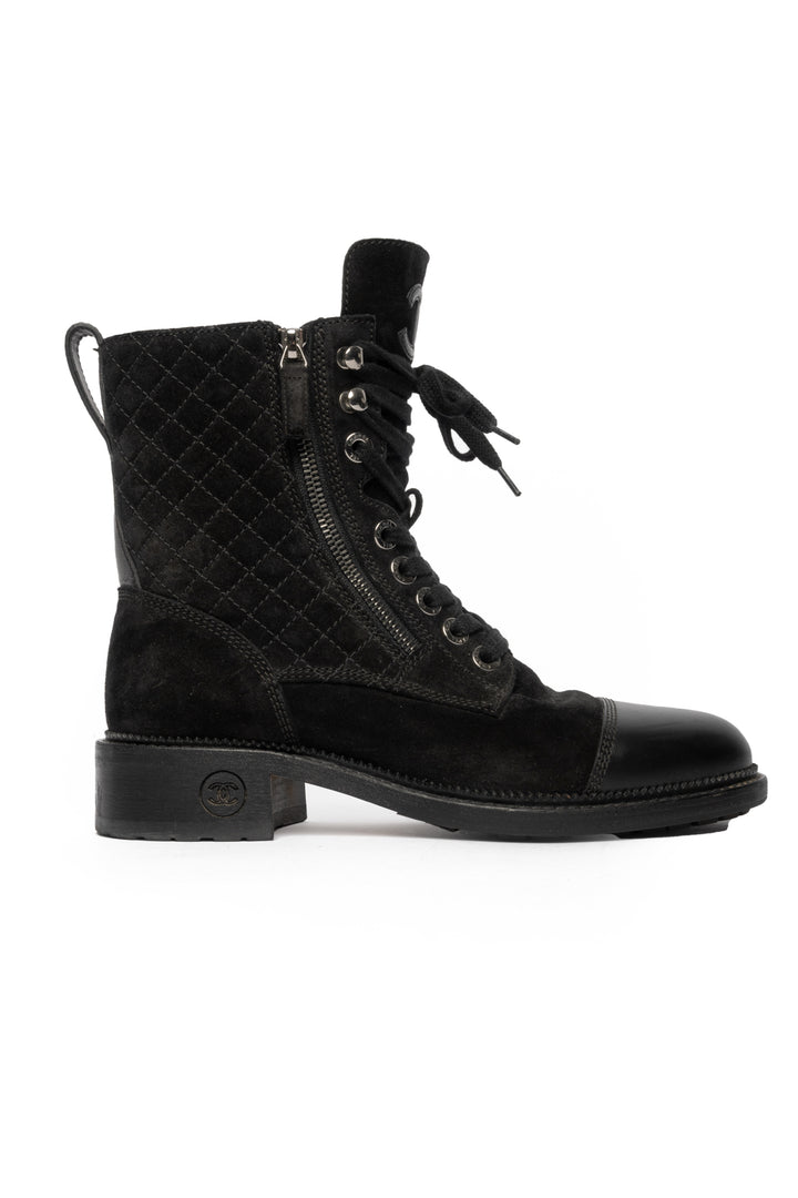 Chanel Size 39.5 Quilted Suede CC Logo Lace Up Combat Boots