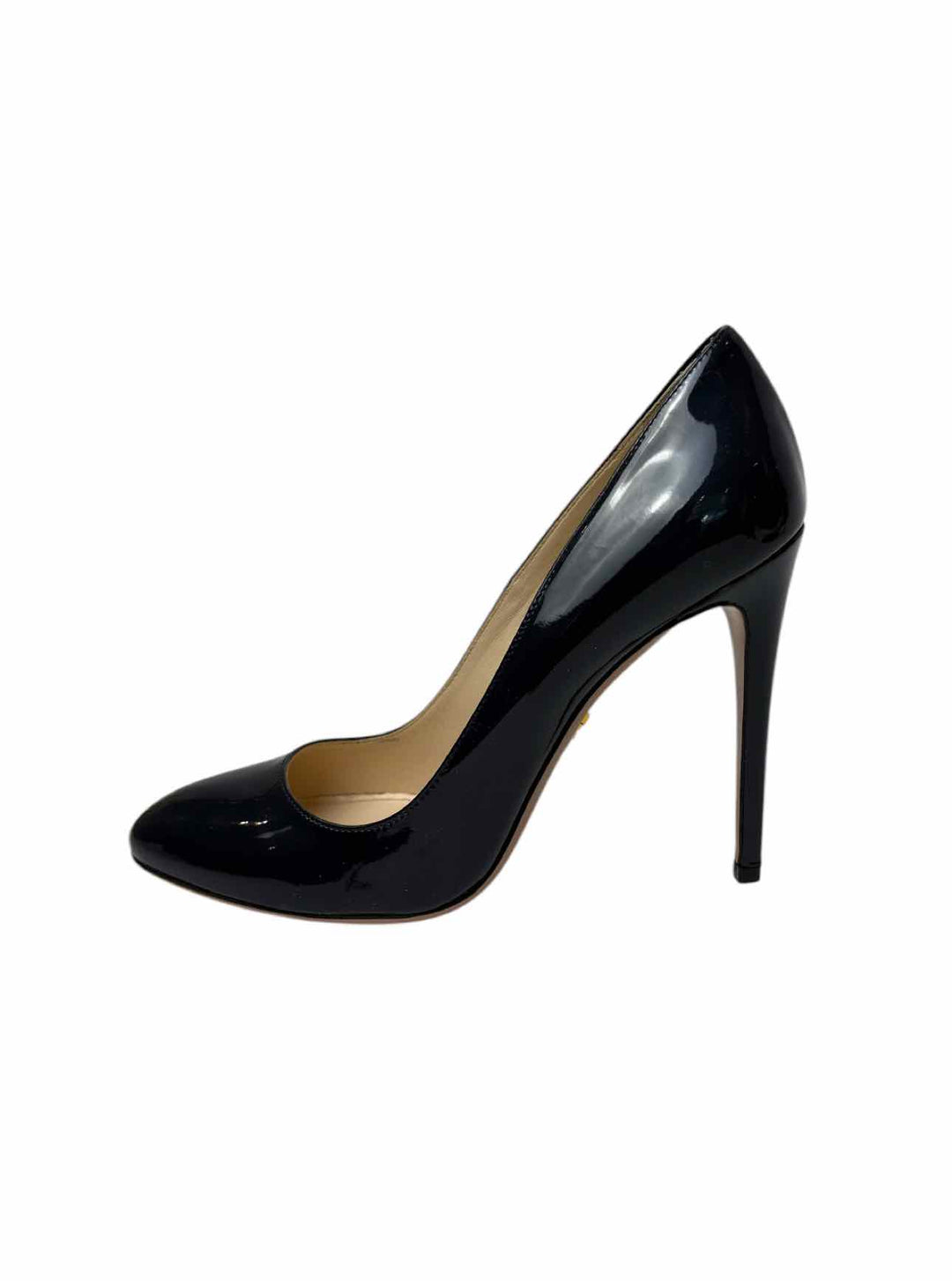 Prada Size 38.5 Patent Leather Pumps