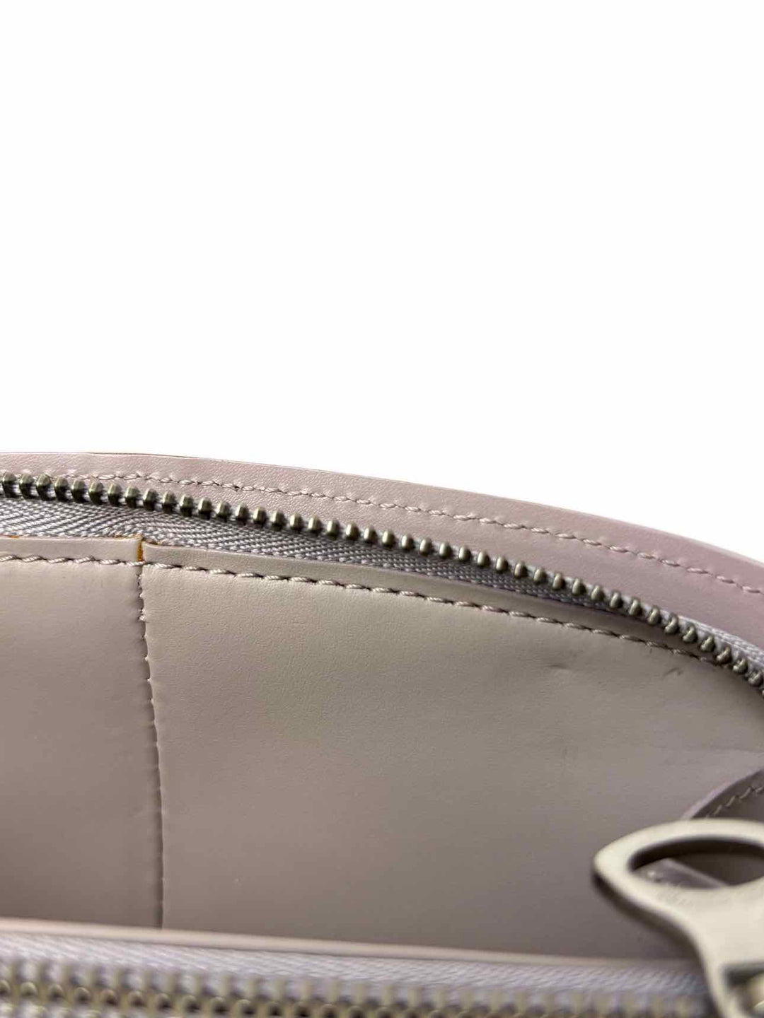 Louis Vuitton Portefeuille Epi Zip Wallet