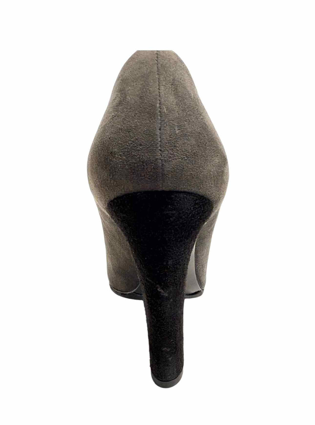 Prada Size 37.5 Pumps