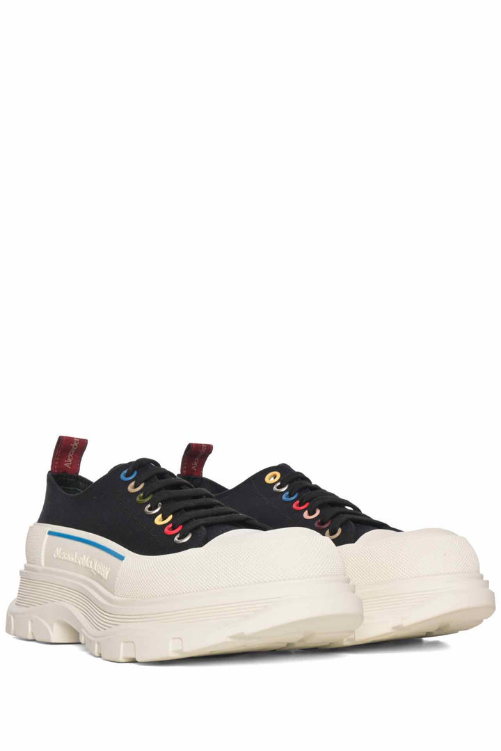 Alexander Mcqueen Size 42 Tread Slick Low Lace Up Sneaker