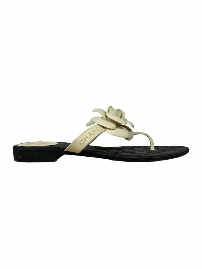 Chanel Size 36 Sandals