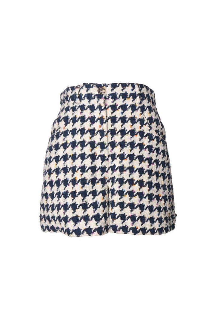 Chanel Size 36 Houndstooth Mini Shorts