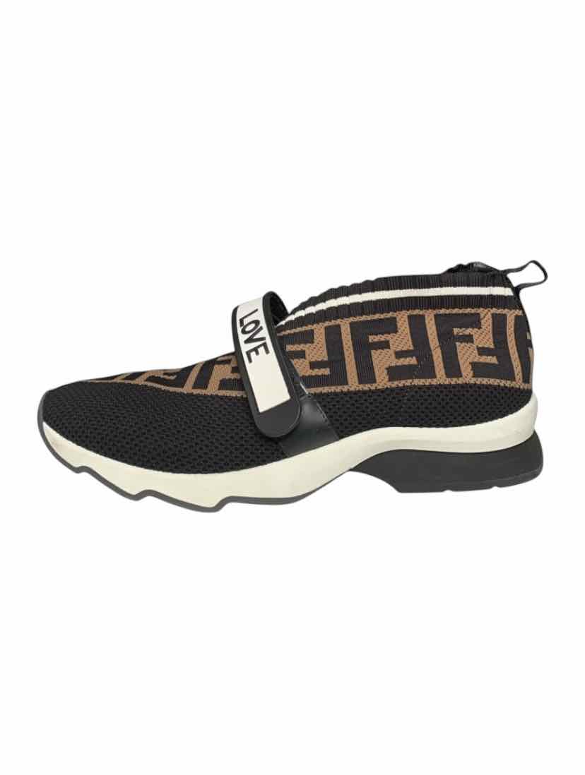 Fendi Size 39 Sneaker