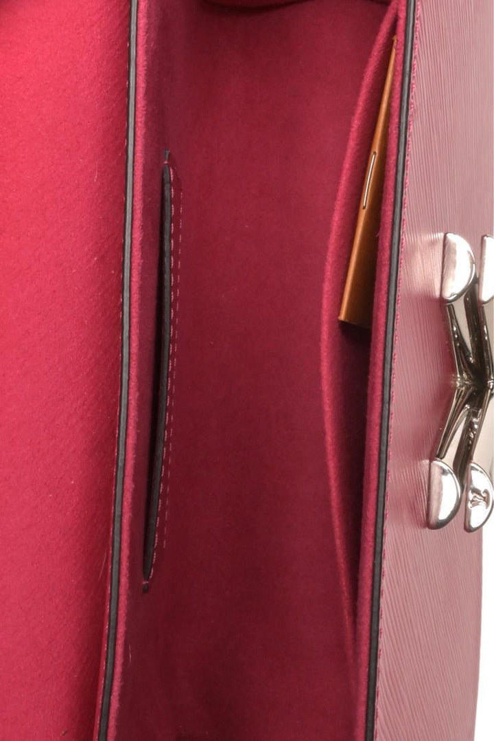 Louis Vuitton Epi Twist MM Shoulder Bag
