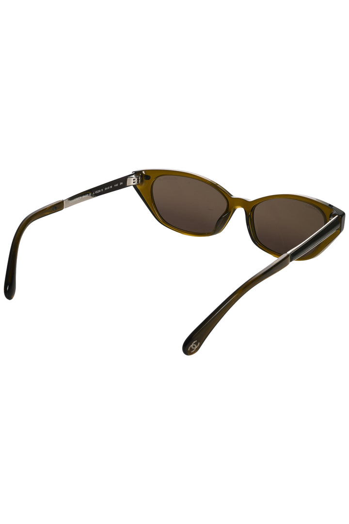 Chanel Interlocking CC Logo Cat-Eye Sunglasses