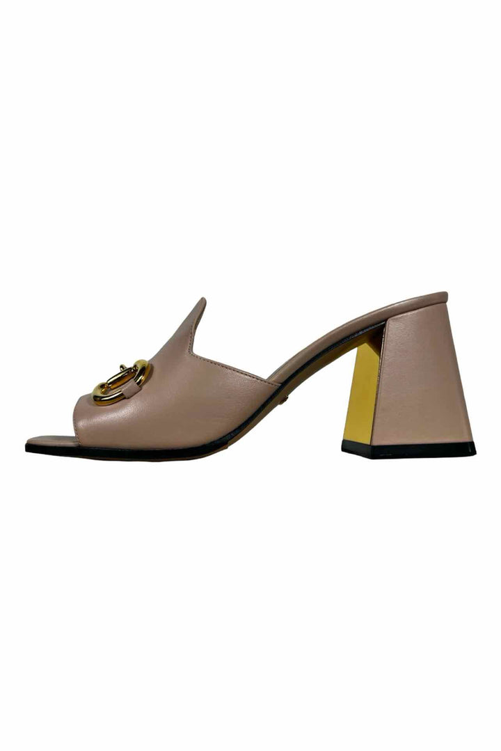 Gucci Size 40 Sandals