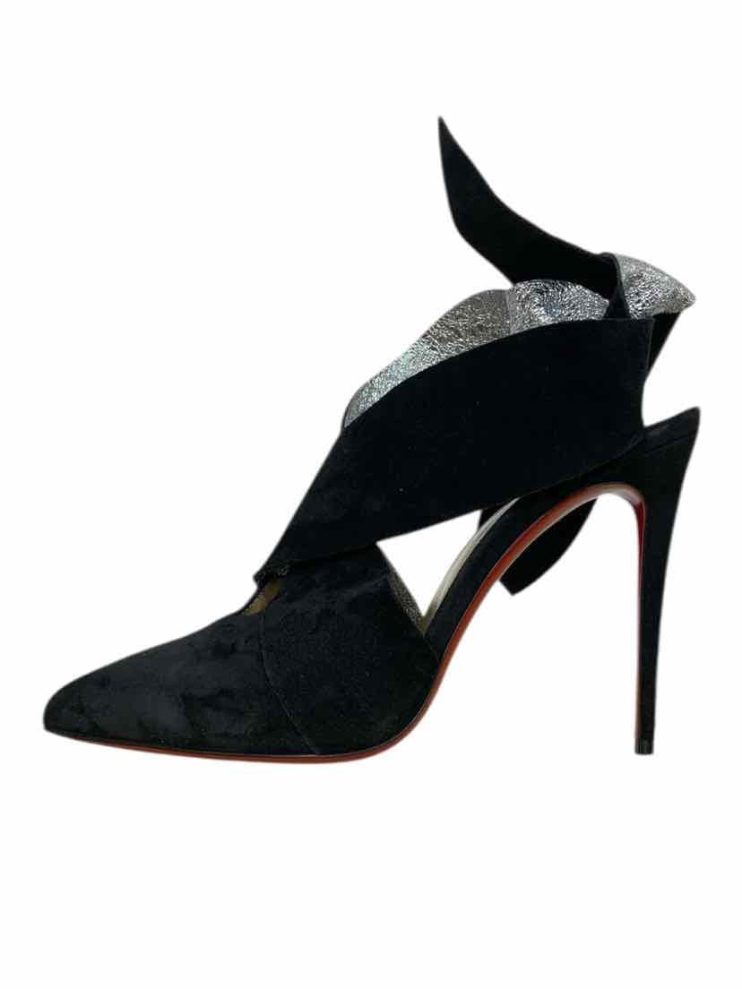 Christian Louboutin Size 39.5 Pumps