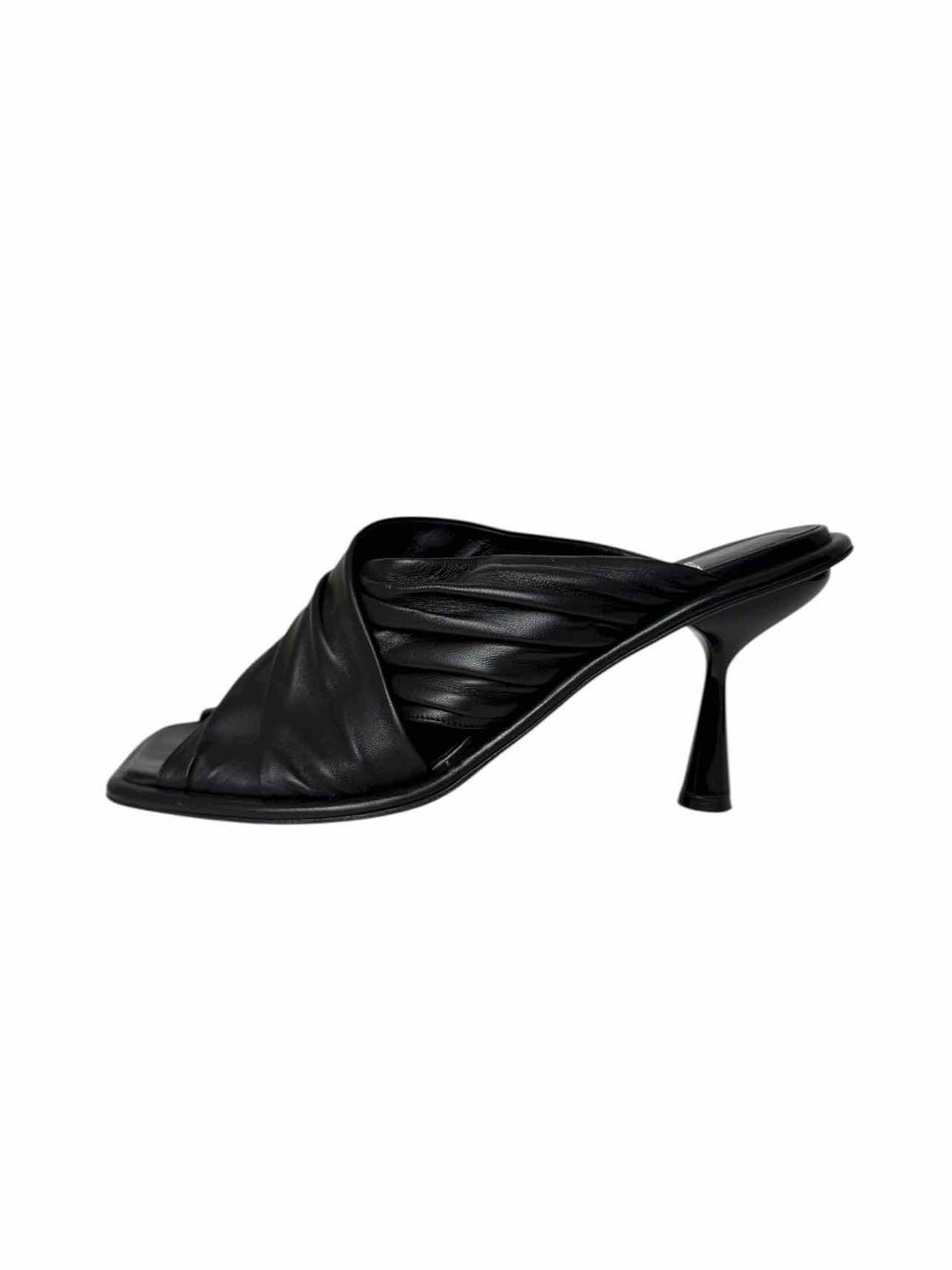 Pierre Hardy Size 40 Leather Square Toe  Sandals