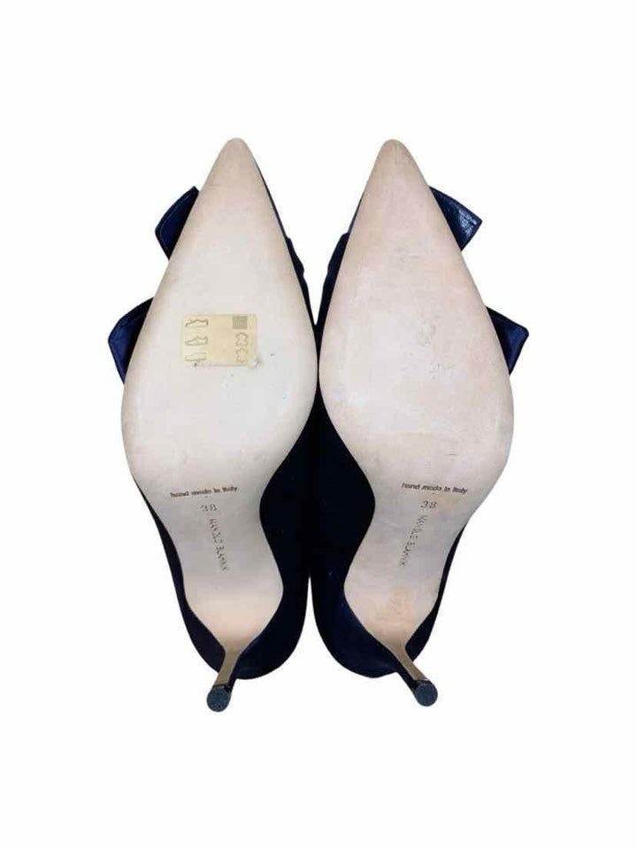 Manolo Blahnik Size 38 Pumps