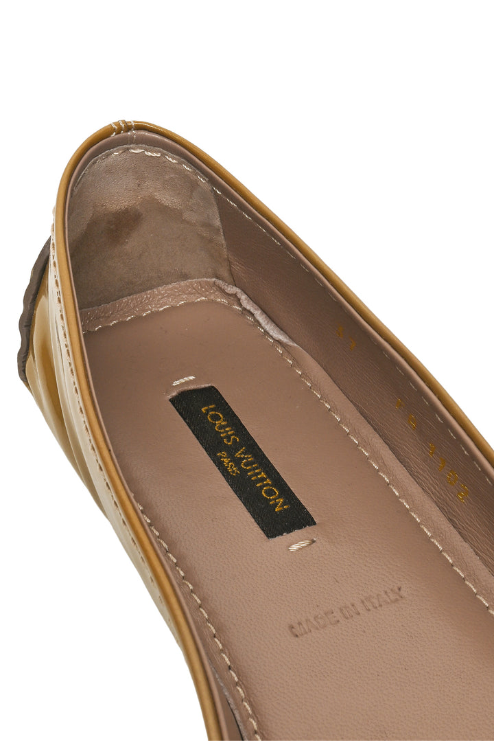 Louis Vuitton Size 37 Patent Leather Oxford Flats