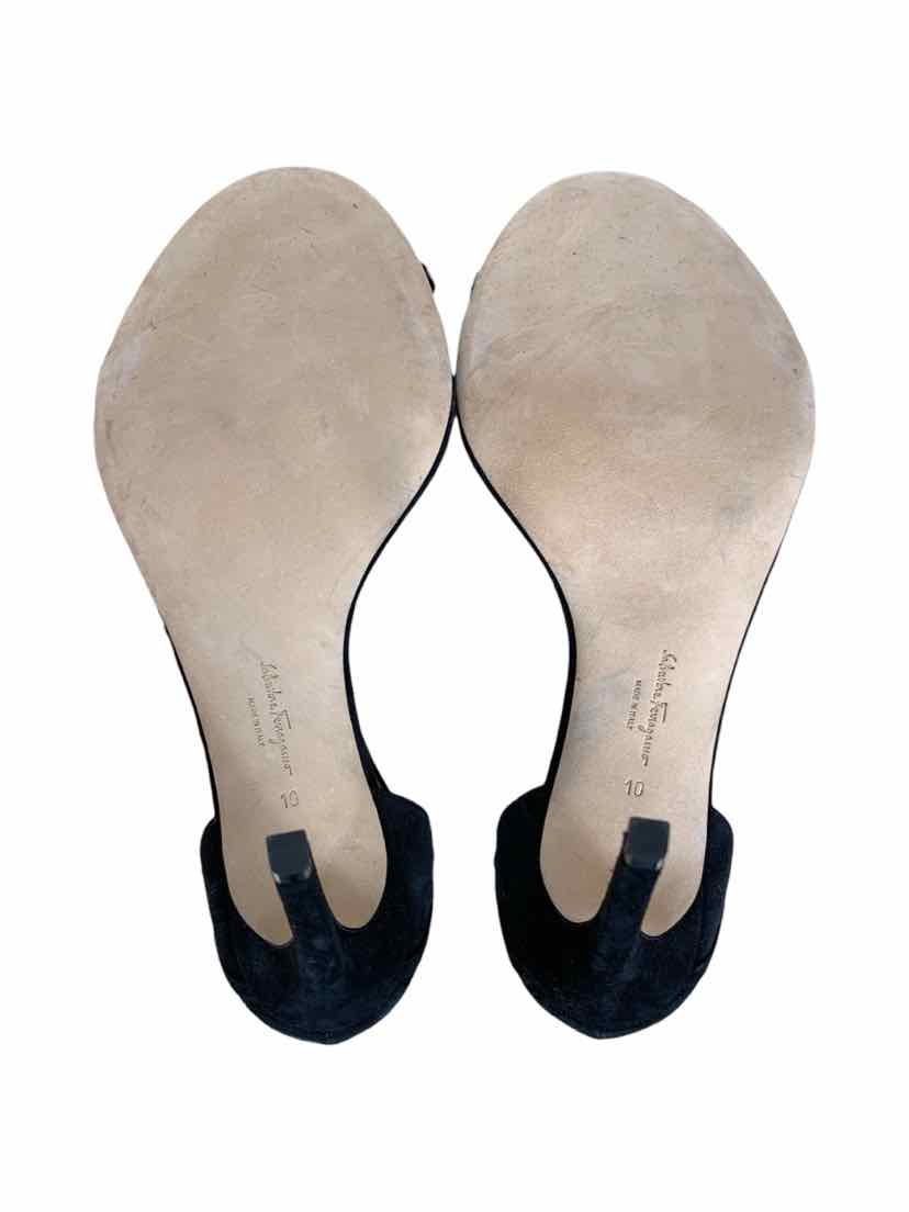 Salvatore Ferragamo Size 10 Sandals