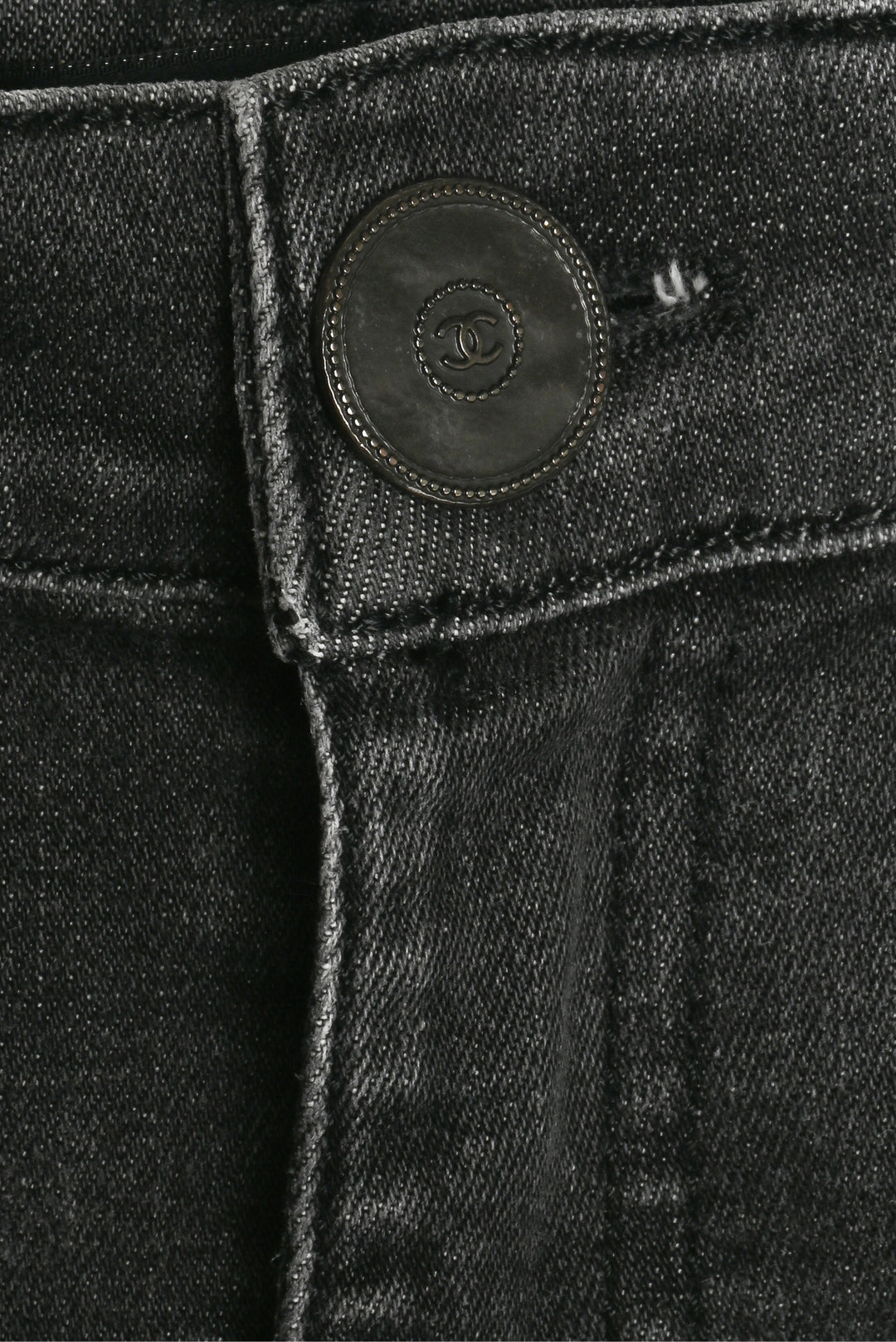Chanel Size 26 CC Logo Skinny Jeans