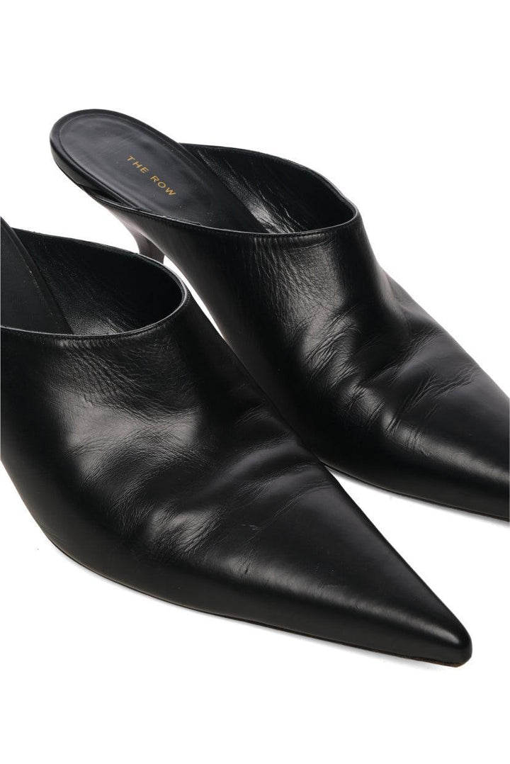The Row Size 40 Bourgeoise Pointed-Toe Leather Mules