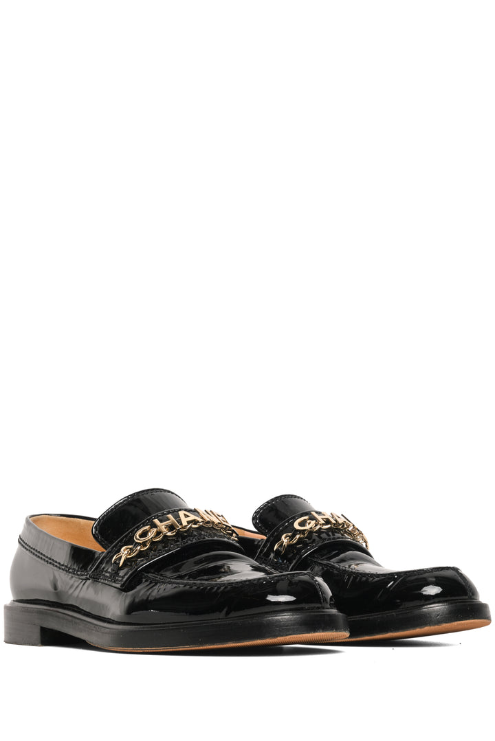 Chanel Size 36 Patent Leather Chain Logo Loafers