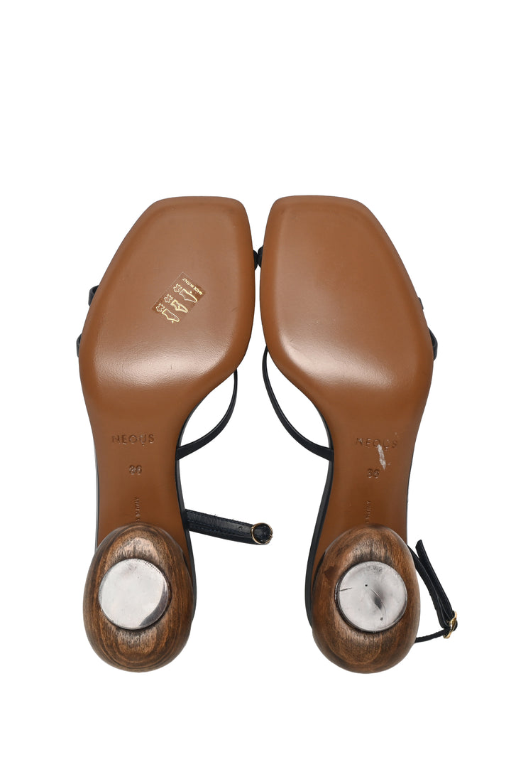 Neous Size 36 Phippium Leather Sandals