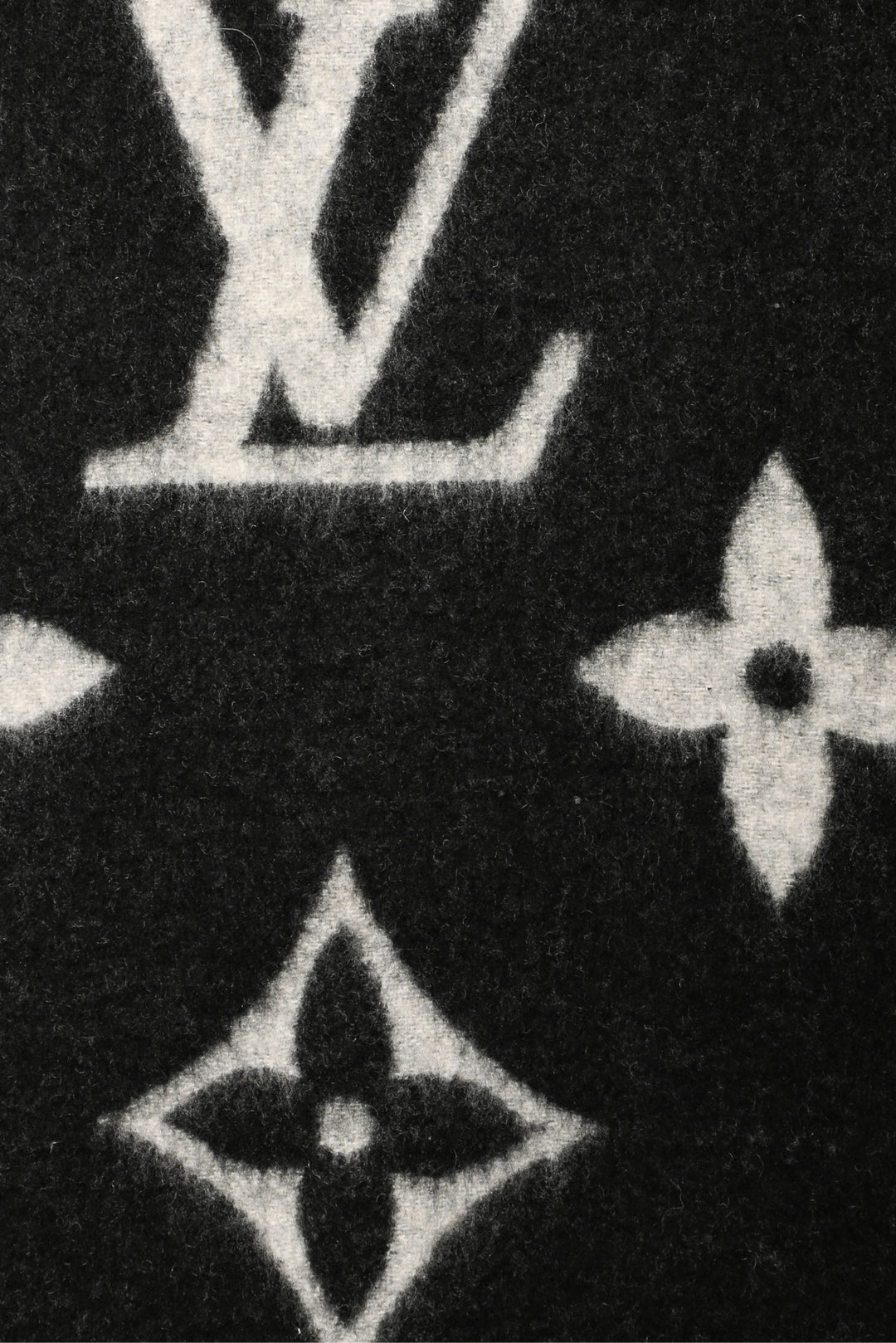Louis Vuitton Reykavik Scarf