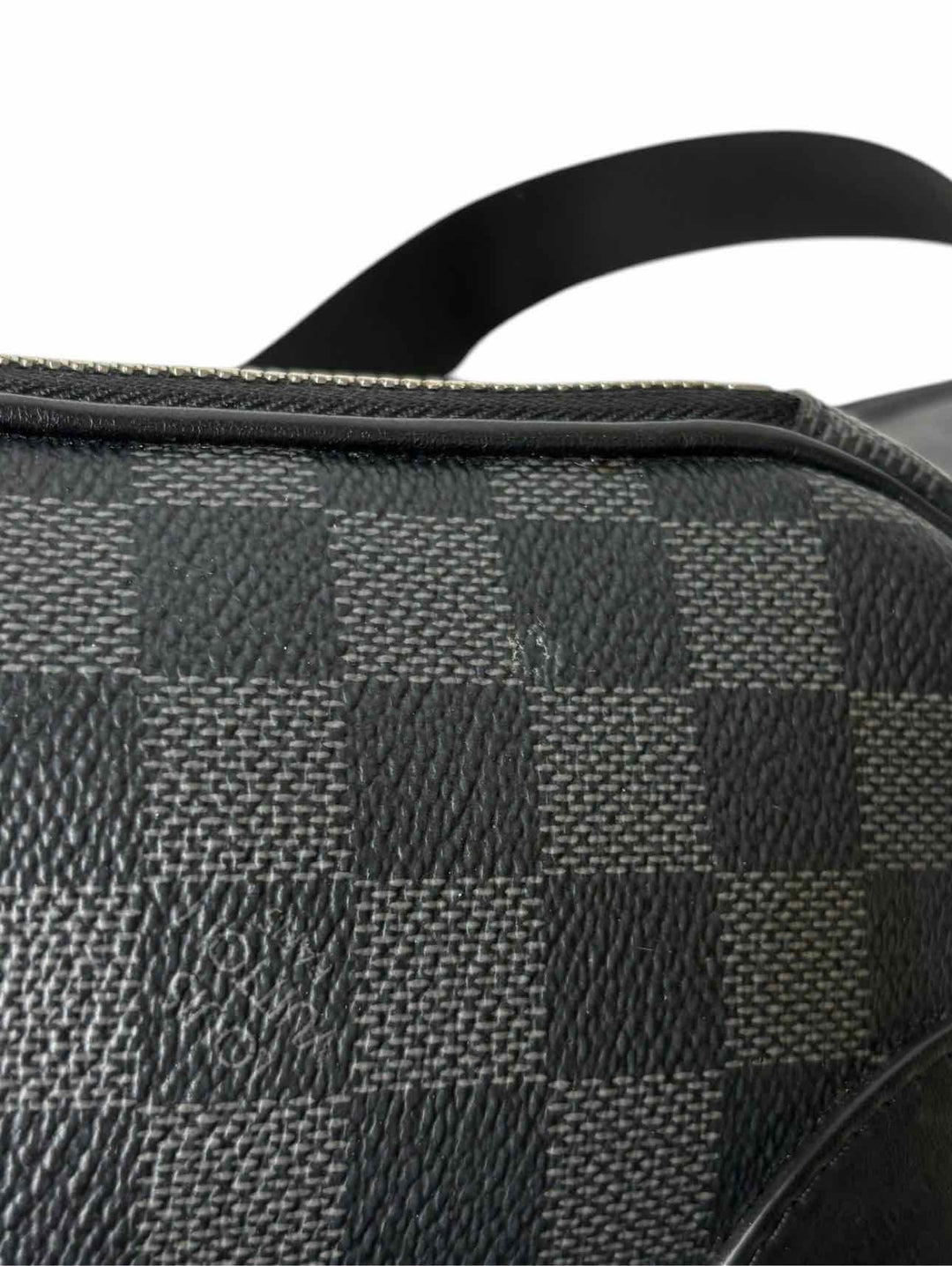 Louis Vuitton Scott Damier Graphite Messenger Crossbody