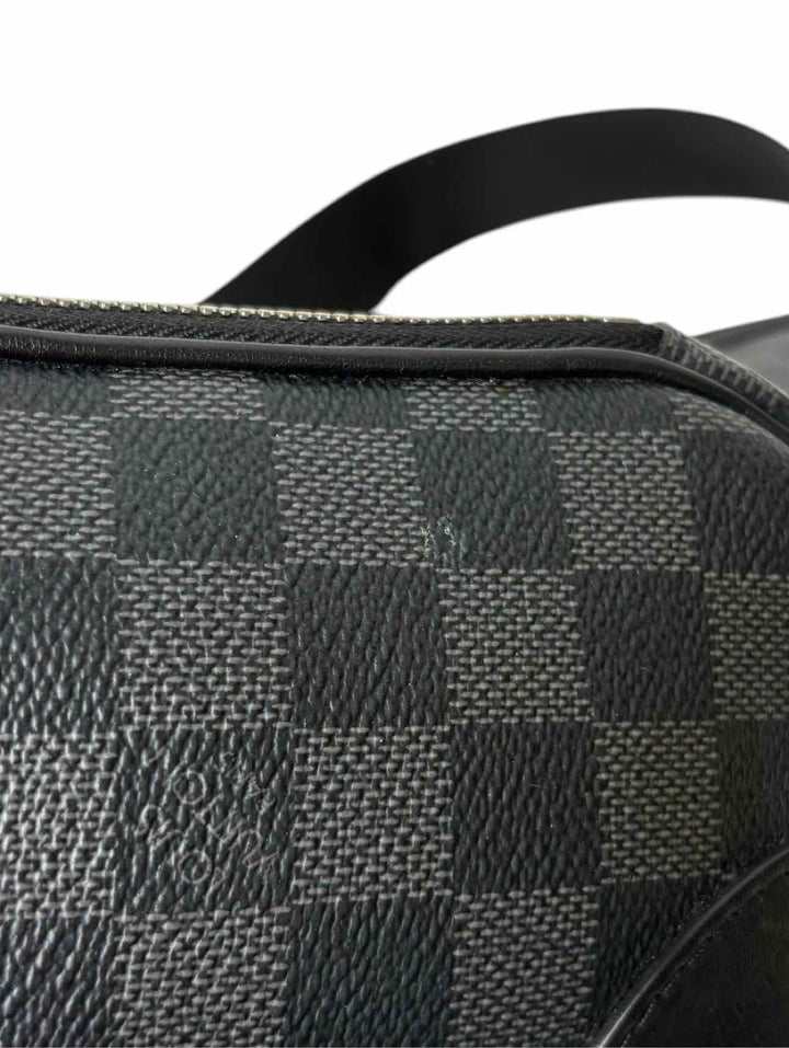 Louis Vuitton Scott Damier Graphite Messenger Crossbody