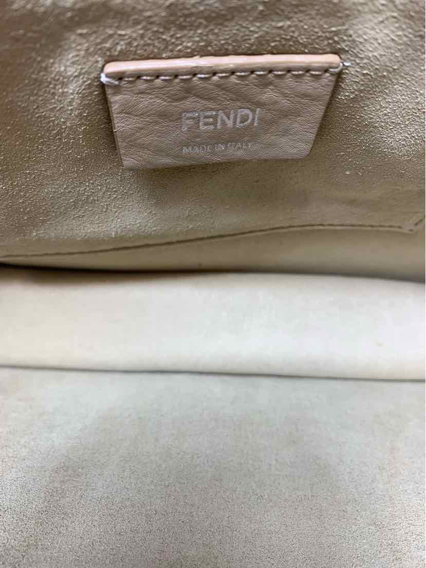 Fendi Medium Kan I Scalloped Shoulder Bag