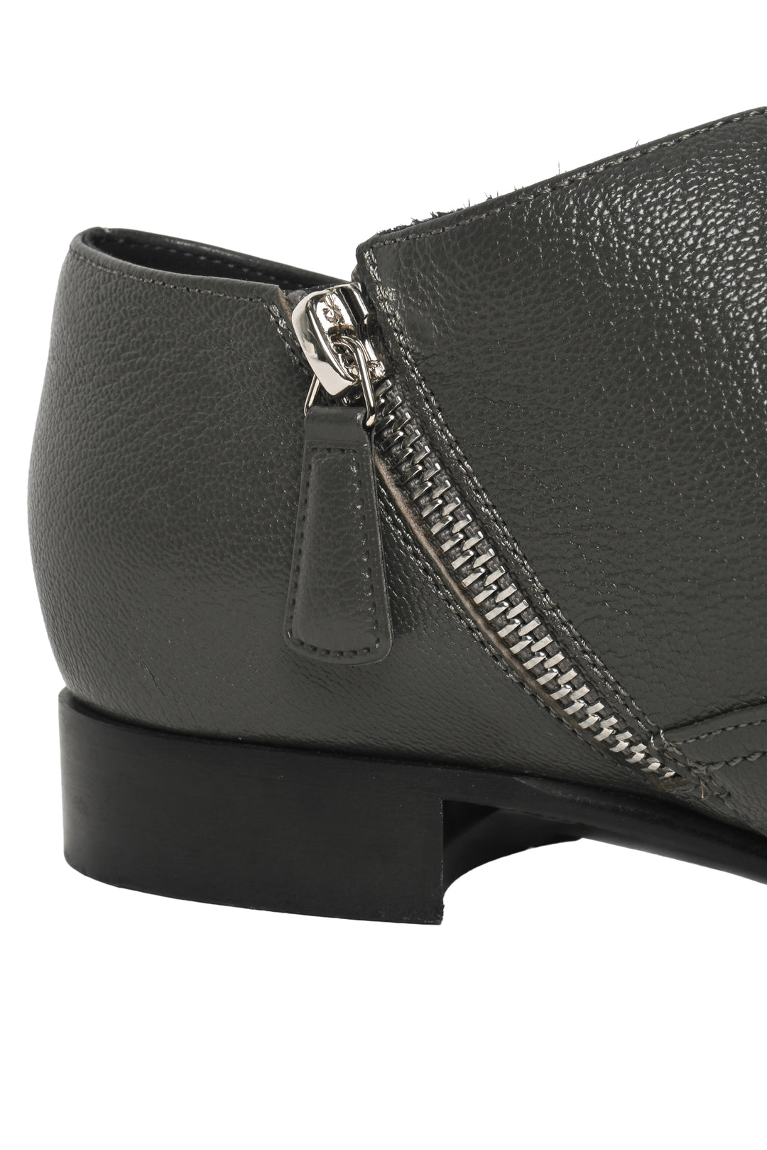 Chanel Size 37.5 Interlocking CC Logo Leather Oxfords