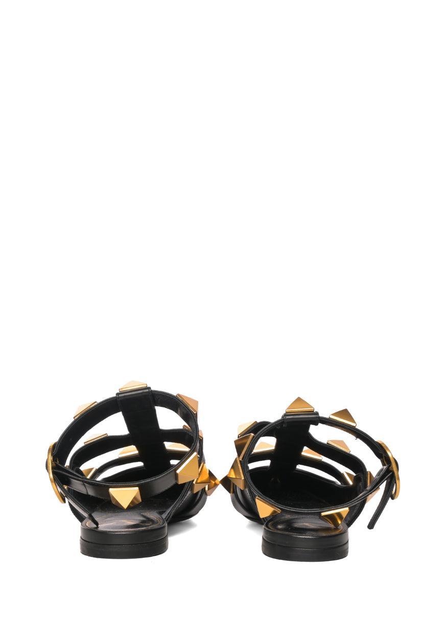 Valentino Size 39 Roman Stud Leather Pointed Toe Flats