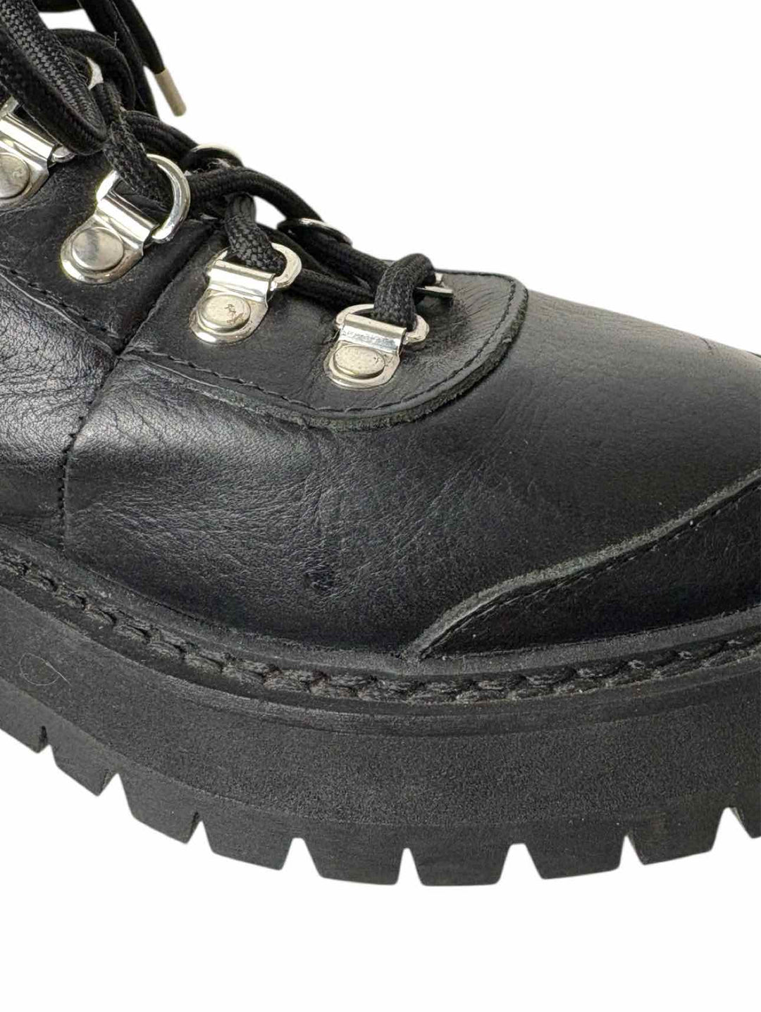 Off-White Leather Hiking Size 38 Ankle Boots