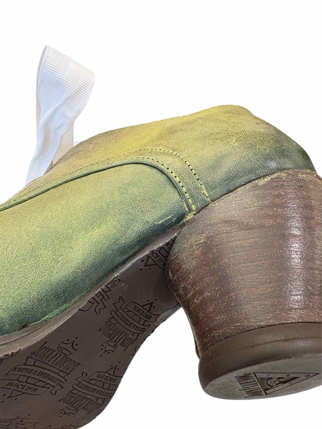 Fluevog Size 7.5 Pumps