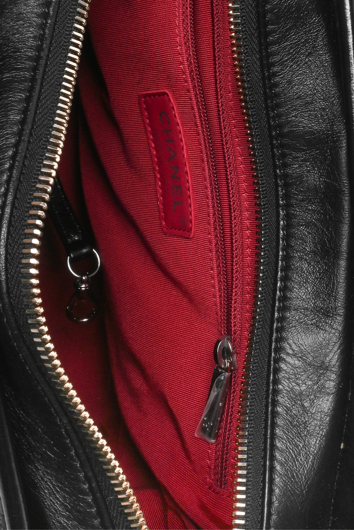 Chanel 2017-2018 Quilted Leather Gabrielle Medium Hobo