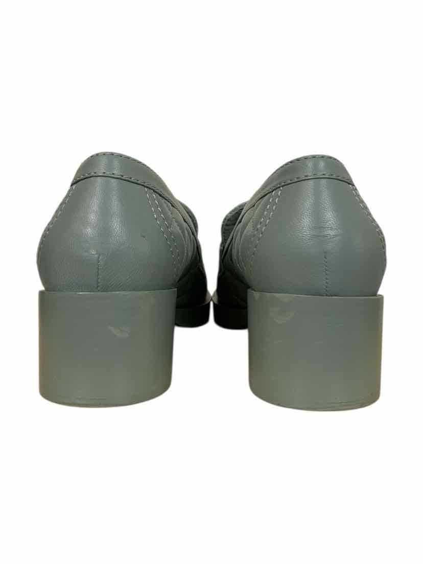 Chanel Size 39 Loafers